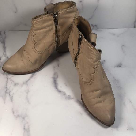 FRYE REINA Western Ankle Side Zip Bootie Neutral Leather, Size 7.5M - Picture 14 of 14